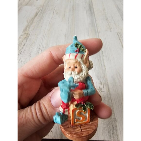 Enesco poopsie AS IS elf shoe black North Pole village figuring Xmas decor as is - Picture 6 of 8